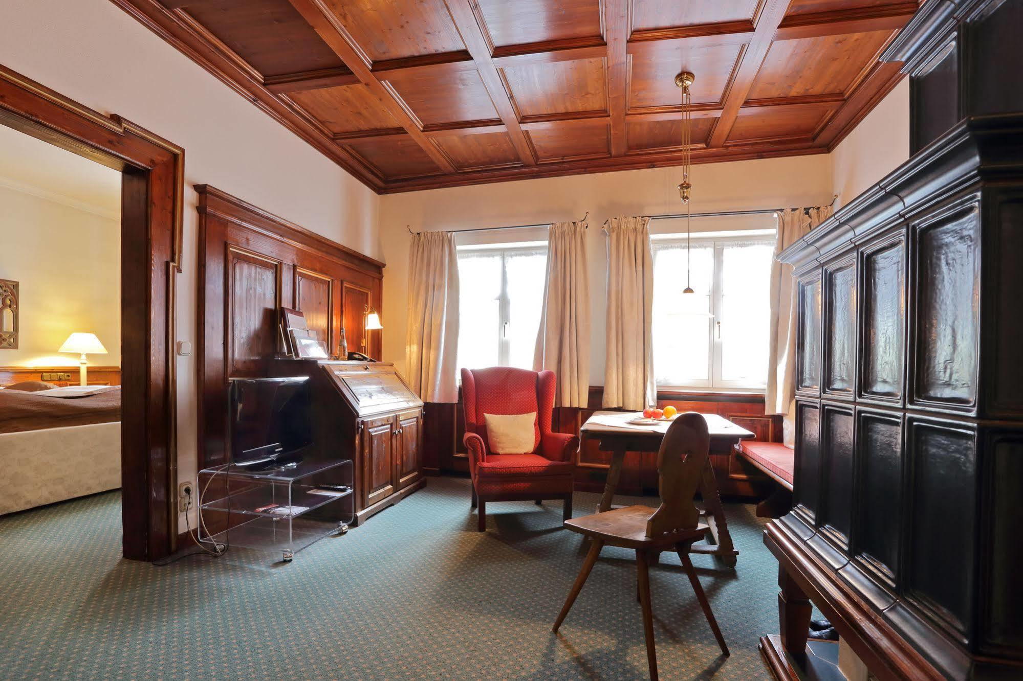 Romantik Hotel Zur Schwane Volkach Dış mekan fotoğraf